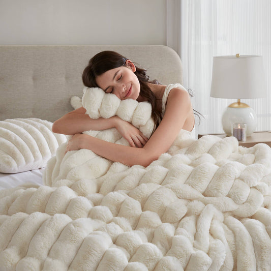 Jasmine - King Ultrasoft Ribbed Comforter Set - Ivory