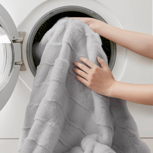 Vivienne - Throw - Light Gray