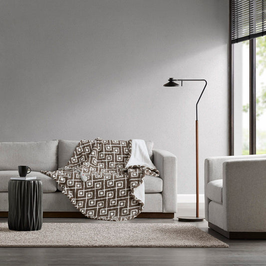 Amira - Dream Soft Heated Throw - Brown Geo
