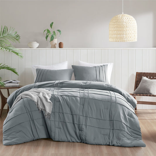 Porter - King Soft Washed Pleated Comforter Set - Blue / Gray