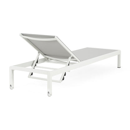 Outdoor Patio Chaise Lounge With 5 Reclining Positions