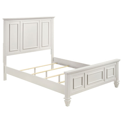 Cortina - 4 Piece Queen Bedroom Set With Ornate Panels And Storage - Cream White